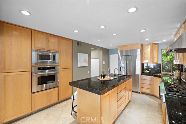 Detail Gallery Image 10 of 41 For 923 Balboa Avenue, Laguna Beach,  CA 92651 - 3 Beds | 2/1 Baths