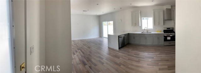 Detail Gallery Image 9 of 15 For 19509 Enadia, Reseda,  CA 91335 - 3 Beds | 2 Baths