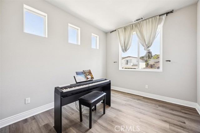 1221 Sand Dollar Drive, Grover Beach CA: https://media.crmls.org/medias/418b6088-b1ef-4bcb-bbe5-e572d0c55ad3.jpg