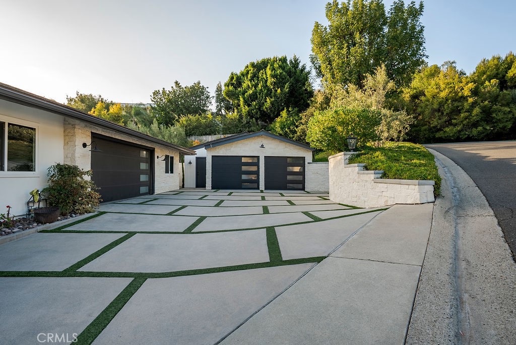 MLS #OC26143536 image #32