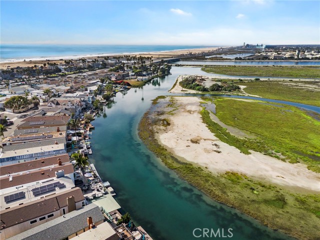 Detail Gallery Image 37 of 45 For 235 Canal St, Newport Beach,  CA 92663 - 4 Beds | 3/1 Baths
