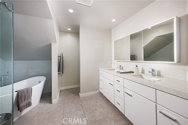 Detail Gallery Image 23 of 58 For 31561 Peppertree Bend, San Juan Capistrano,  CA 92675 - 5 Beds | 3/1 Baths