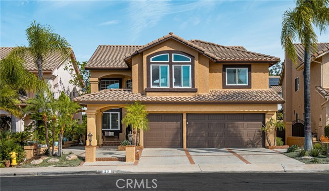 29 Calabria, Lake Forest CA: https://media.crmls.org/medias/418c9995-0054-4af3-816a-ebb770079a2c.jpg