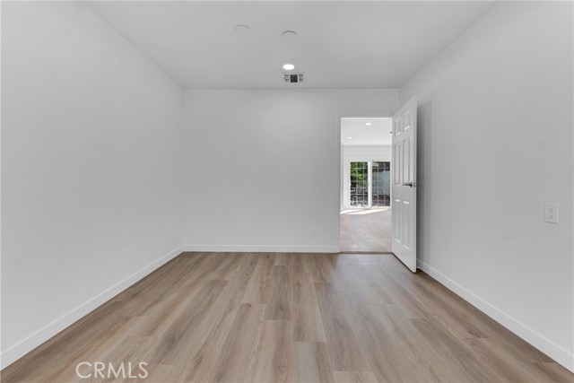 17706 Collins Street photo 23