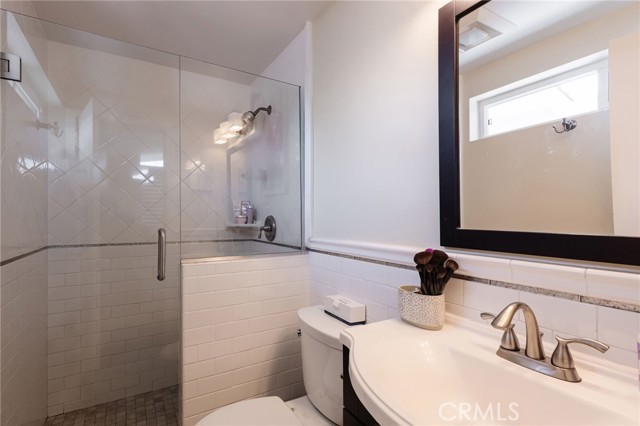 Detail Gallery Image 10 of 10 For 439 S Prospect Ave, Manhattan Beach,  CA 90266 - 3 Beds | 2 Baths