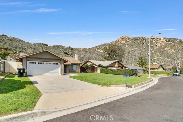 Detail Gallery Image 12 of 39 For 4549 Pinto, Jurupa Valley,  CA 92509 - 3 Beds | 2 Baths