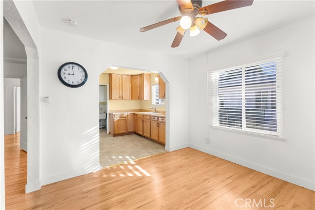 Detail Gallery Image 2 of 13 For 1190 W 14th, San Bernardino,  CA 92411 - 3 Beds | 1 Baths