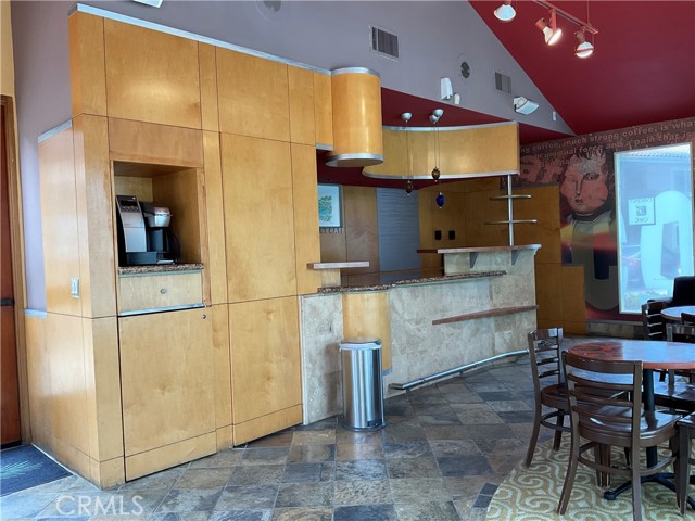 7405 Charmant Drive, San Diego CA: https://media.crmls.org/medias/418ea408-d99c-4e25-a598-6a4187b0656f.jpg