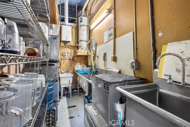 4133 Anaheim Street, Long Beach CA: https://media.crmls.org/medias/418ef5b1-5849-4937-879b-44901735369c.jpg