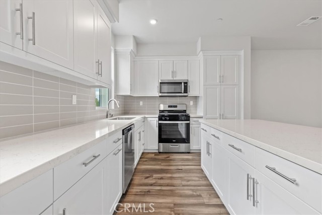 122 Colorado, Pomona CA: https://media.crmls.org/medias/418efa0a-a640-415c-b5bb-08e791bd373f.jpg