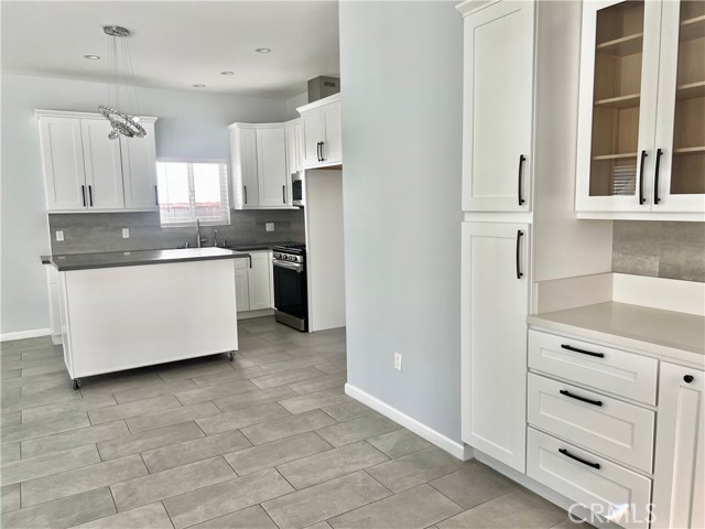 Detail Gallery Image 6 of 14 For 1040 Ruberta Ave a,  Glendale,  CA 91201 - 2 Beds | 2 Baths