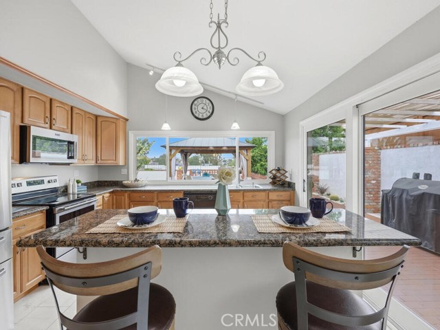 Detail Gallery Image 11 of 57 For 25071 Mawson, Laguna Hills,  CA 92653 - 4 Beds | 2 Baths