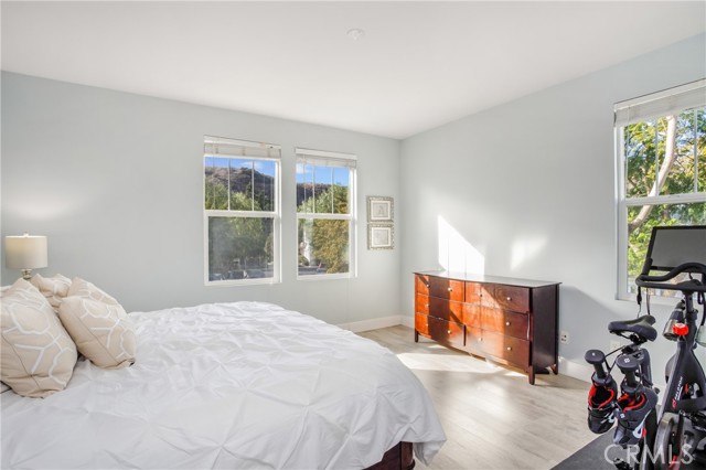 Image 16 of 42 For 36 Rinehart  