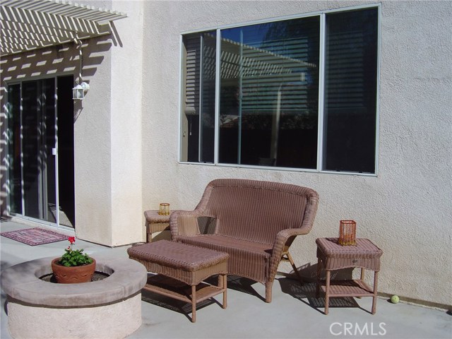 Detail Gallery Image 3 of 5 For 42123 Acacia Way, Temecula,  CA 92591 - 3 Beds | 2/1 Baths