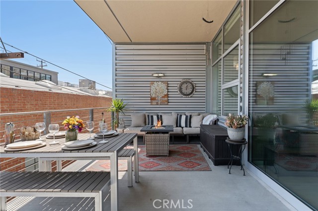 Detail Gallery Image 2 of 42 For 4080 Glencoe Ave #222,  Marina Del Rey,  CA 90292 - 2 Beds | 2 Baths