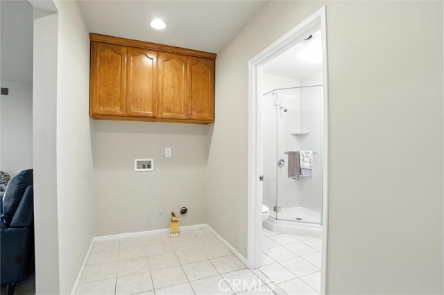 2709 W 109th Street, Inglewood CA: https://media.crmls.org/medias/419251ef-ff14-4b85-b1ab-bf2e49ab89c9.jpg