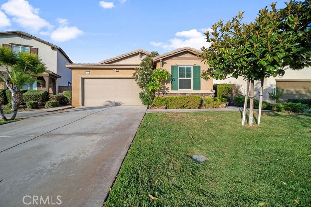 34342 Blossoms Dr, Lake Elsinore, CA 92532