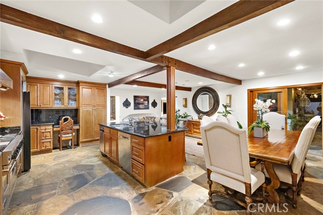 Detail Gallery Image 9 of 26 For 4621 Wayne, Corona Del Mar,  CA 92625 - 4 Beds | 3/1 Baths