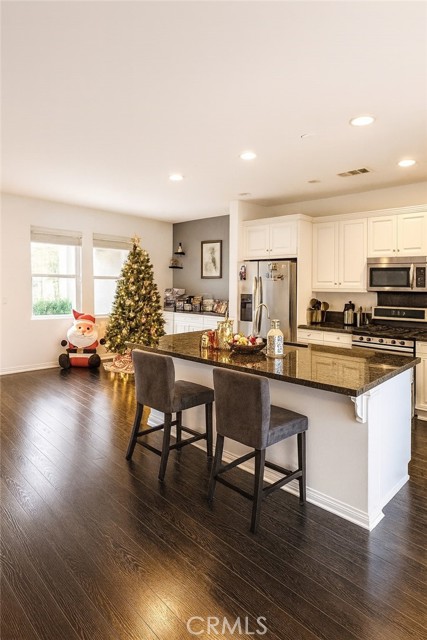 6550 Eucalyptus Avenue, Chino CA: https://media.crmls.org/medias/419457d9-bdec-44a6-a1ac-c85032298703.jpg