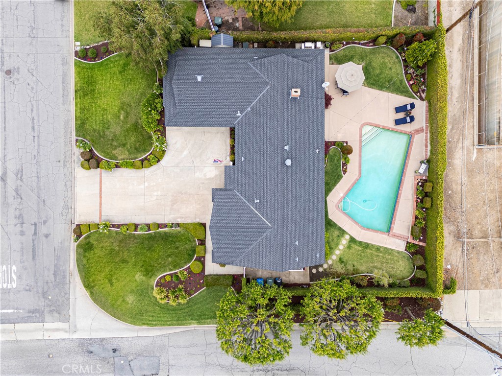 https://media.crmls.org/medias/41948988-148a-4e4f-826f-2f8dfec91a02.jpg?preset=X-Large