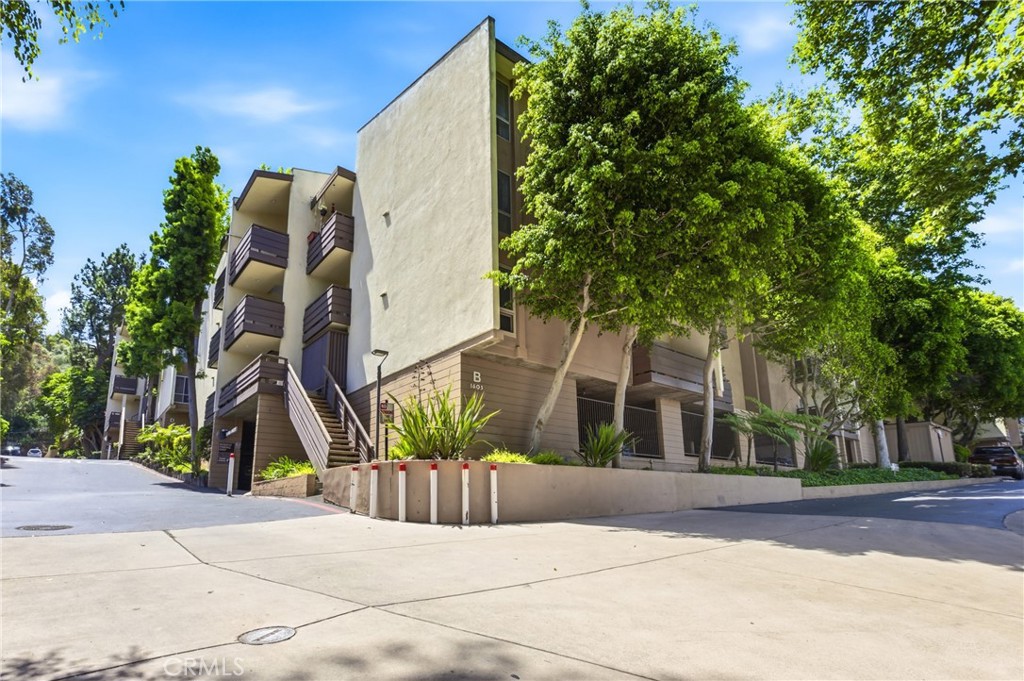 1605 Hotel - photo 18