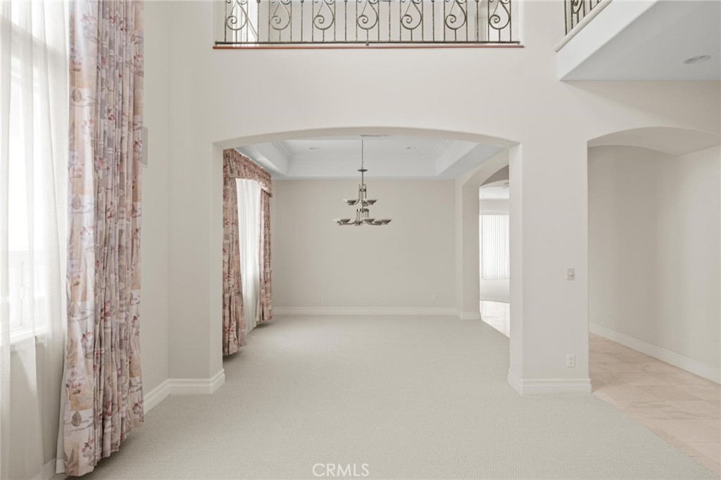 https://media.crmls.org/medias/4195a7ec-b935-426d-864c-ec27abab45e8.jpg?preset=X-Large