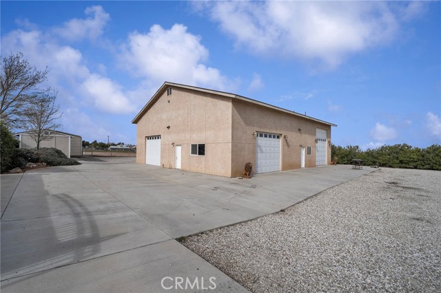Detail Gallery Image 46 of 75 For 7172 Jargon St, Hesperia,  CA 92344 - 4 Beds | 3/1 Baths