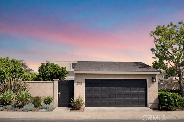 28142 Carpenteria Court, Laguna Niguel CA: https://media.crmls.org/medias/4196343a-9e98-413a-b74e-cf954f6b032a.jpg