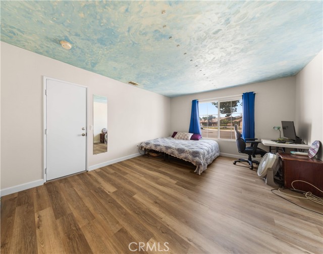 Detail Gallery Image 22 of 36 For 10945 Trenmar Ln, Bloomington,  CA 92316 - 5 Beds | 2 Baths
