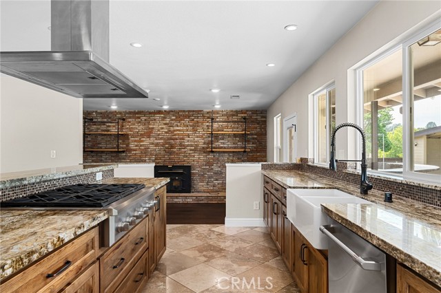 Detail Gallery Image 8 of 72 For 201 Valley View Dr, Oroville,  CA 95966 - 3 Beds | 3 Baths