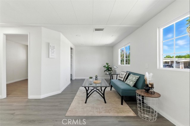 900 Santa Clara Circle, Hemet CA: https://media.crmls.org/medias/41985605-3346-431d-bbb5-d767a4653f30.jpg