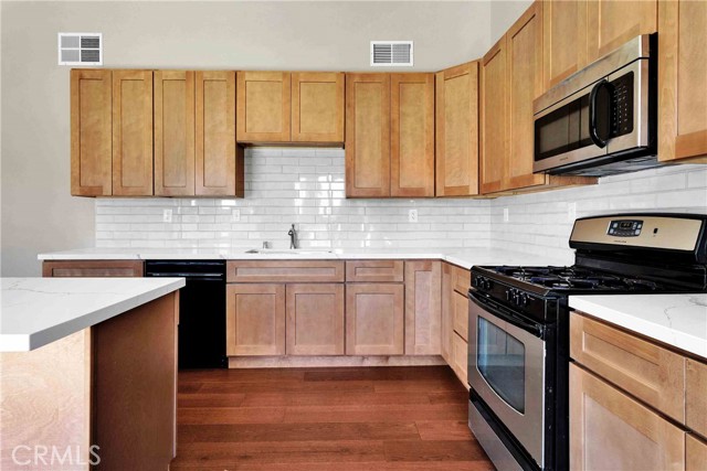 Detail Gallery Image 9 of 26 For 14571 Sage Ln, Adelanto,  CA 92301 - 2 Beds | 2 Baths