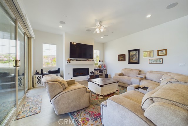 Detail Gallery Image 13 of 36 For 11537 Alton Dr, Corona,  CA 92883 - 2 Beds | 2 Baths