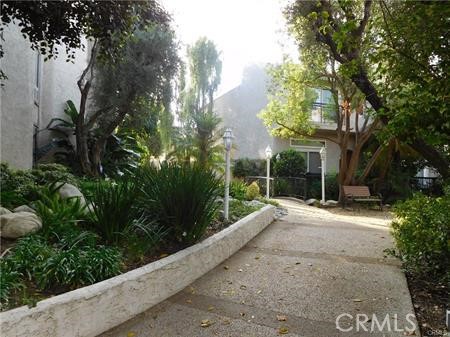 5333 Zelzah Avenue, Encino CA: https://media.crmls.org/medias/4198fe24-5d6c-48c8-9e37-5620684d7cc9.jpg