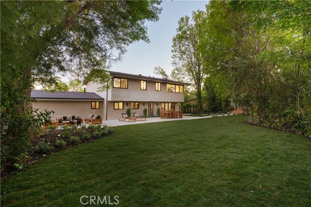 Detail Gallery Image 34 of 37 For 5557 Franrivers Ave, Woodland Hills,  CA 91367 - 4 Beds | 2/1 Baths