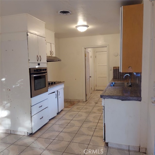 Detail Gallery Image 7 of 22 For 1616 E 21st St, Merced,  CA 95341 - 3 Beds | 2 Baths