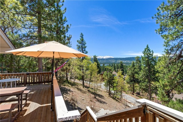 Detail Gallery Image 4 of 30 For 39576 Oak Glen Rd, Fawnskin,  CA 92333 - 2 Beds | 3/1 Baths