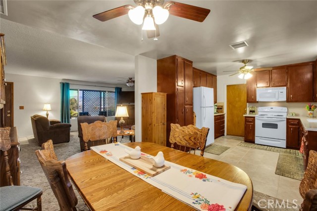 Detail Gallery Image 12 of 34 For 7453 Victoria Ave, Yucca Valley,  CA 92284 - 2 Beds | 2 Baths