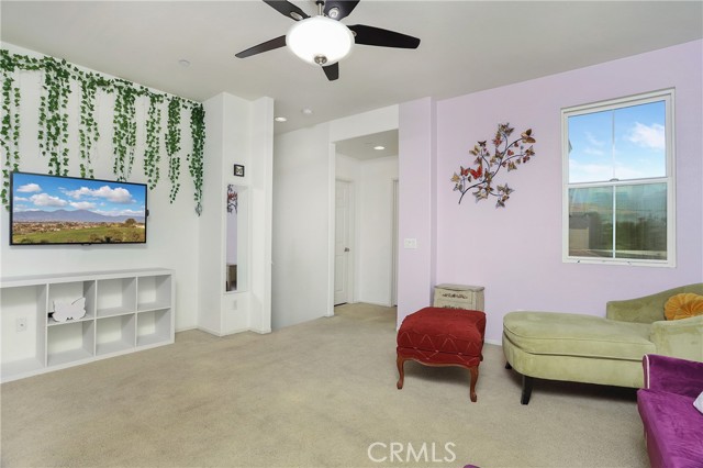 419b6770 6598 4476 Bb81 Cb8d3a501363