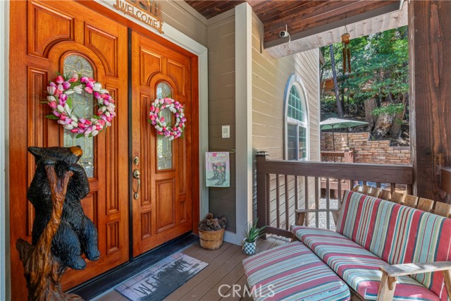 Detail Gallery Image 9 of 55 For 27312 Little Bear Rd, Lake Arrowhead,  CA 92391 - 4 Beds | 4/1 Baths