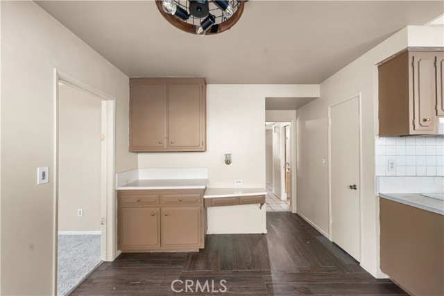 9946 Ruffner Avenue, North Hills CA: https://media.crmls.org/medias/419bab78-365a-4317-ba04-55c7d00fbfdd.jpg