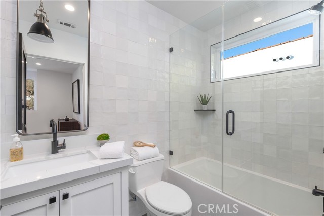 Detail Gallery Image 28 of 45 For 5537 Sunnyslope Ave, Sherman Oaks,  CA 91401 - 4 Beds | 4/1 Baths
