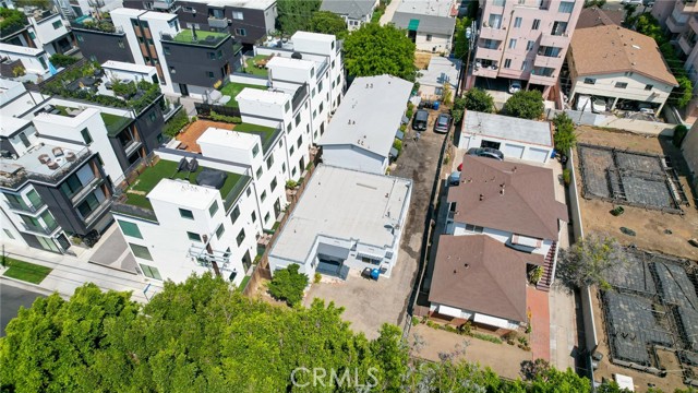 Detail Gallery Image 3 of 29 For 6513 Lexington Ave, Los Angeles,  CA 90038 - 4 Beds | 2 Baths