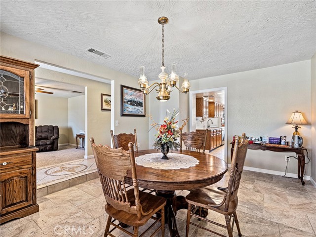 Detail Gallery Image 18 of 45 For 14154 Hopi, Apple Valley,  CA 92307 - 3 Beds | 2 Baths