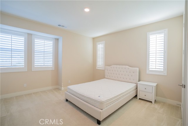 Detail Gallery Image 35 of 47 For 51 Cartwheel, Irvine,  CA 92618 - 5 Beds | 4/2 Baths