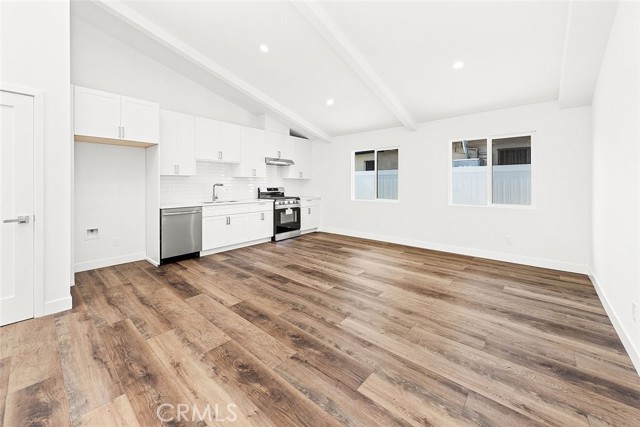 Detail Gallery Image 7 of 58 For 13010 Hartland St, North Hollywood,  CA 91605 - 2 Beds | 1 Baths