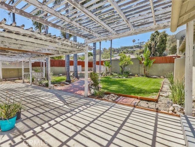 Detail Gallery Image 21 of 26 For 3826 S Burnside, Baldwin Hills,  CA 90008 - 3 Beds | 1 Baths