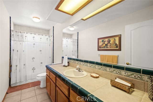 12710 Yorkshire Drive, Apple Valley CA: https://media.crmls.org/medias/41a00c27-b825-4cd6-8cb6-82f18547627b.jpg