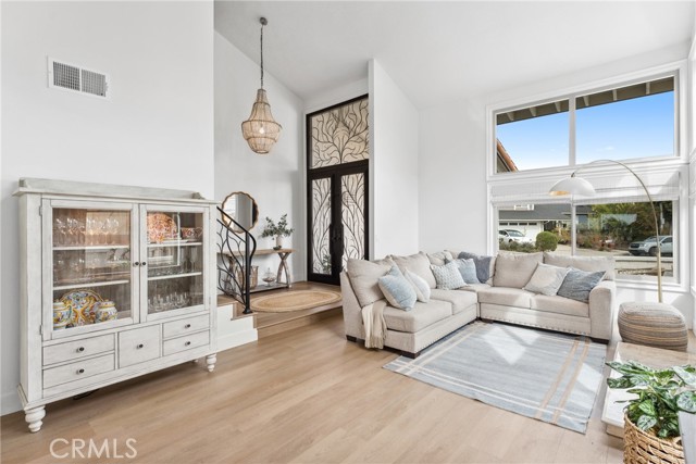 Detail Gallery Image 11 of 71 For 523 Calle Baranda, San Clemente,  CA 92673 - 4 Beds | 3 Baths