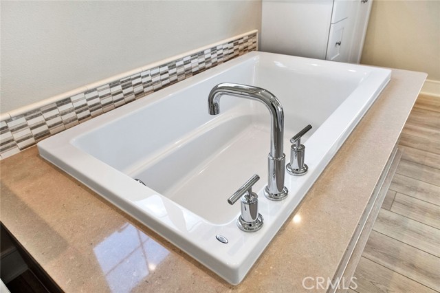 Detail Gallery Image 32 of 42 For 146 Toretta, Irvine,  CA 92602 - 4 Beds | 3 Baths